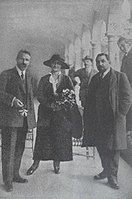 آوتیک آهارونیان و همسر دومش «نوارت» جزیره سینت لازار ونیز (۱۹۲۰)