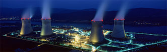 Атомная электростанция Круас ночью