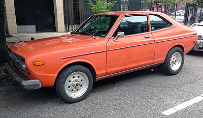 400px-Datsun_710_two-door_orange,_front_left.jpg