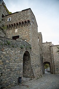 La porte d'entrée du village.