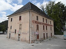 L'hôtel du Parc et du Château, dans le bourg central de Villard