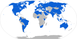 מפה עם מדינות המארחות את חברי הפדרציה בכחול