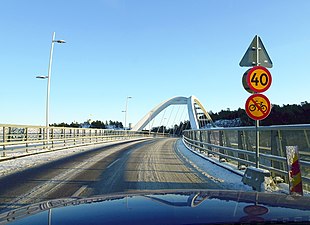 Kvarholmsvägen vid Svindersviksbron.