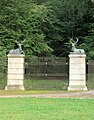 Tiergarten mit Wildhof, Speicher, Ruine des Pulverturmes und Hirschportal zum Schloss.