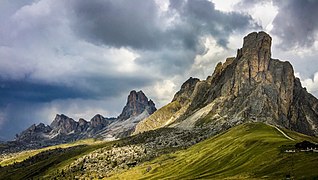 Gusela, Nuvolau, Averau a Croda Negra (zleva doprava)