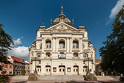Průčelí budovy Národního divadla v Košicích, postavené v roce 1899