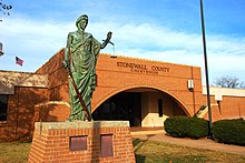 Stonewall county courthouse.JPG