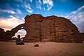 Arche naturelle près de Tikubawin, parc national N'ajjer.