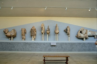 Sculture dal Tempio arcaico di Apollo.