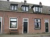 Dwars woonhuis