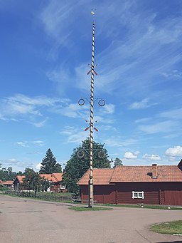 Majstången i Öna.