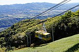 山麓駅へ向かう有珠山ロープウェイ