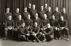 1920 Michigan Wolverines football team.jpg