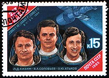 Posádka Sojuzu T-10 s Aťkovem