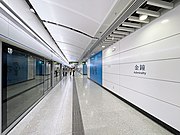 东铁线8号站台（2022年5月）