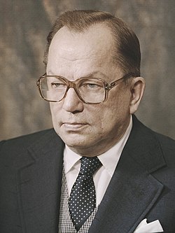 Ahti Karjalainen vuonna 1980.