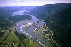 Corps-engineers-archives bonneville dam looking east.jpg