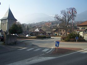 Voie de communication à Gilly-sur-Isère.