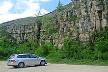 Inferior Oolite Leckhampton Hill.jpg