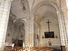 Vue vers le transept nord.