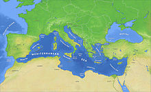 Mapa mostrant el mar Mediterrani i subdivisió geogràfica on apareixen els noms dels mars zonals de menor extensió com el mar Balear.