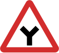 B6: Y-junction ahead