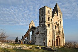 הריסות הכנסייה שנבנתה בשנת 1220