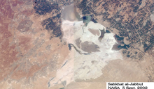 Sabkhat-al-Jabbul-NASA-5-Sept-2002.png