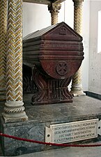 Sepulcro de Constança, na catedral de Palermo