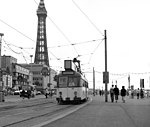 Трамвай на площади Талбот, Блэкпул - geograph.org.uk - 1622250.jpg