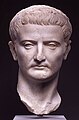 Tiberiu (in latinu: Tiberius Iulius Caesar Augustus) (Roma, 16 di santandria 42 a.C. - Misenu, 16 di mazzu 37)