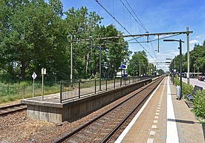 Brummen railway station.jpg
