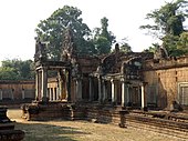 Камбодж-БантейSamré3.JPG
