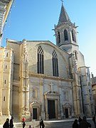 Façade ouest de la cathédrale Saint-Siffrein