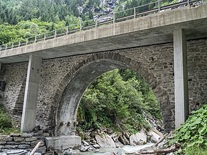 Hohe Brücke