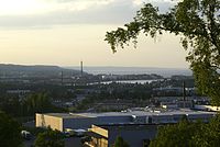 Ljungarums industri och handelsområde i maj 2008 med centrala Jönköping i bakgrunden