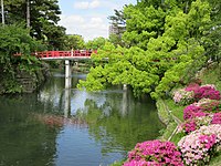 龍城堀にかかる神橋（しんきょう）