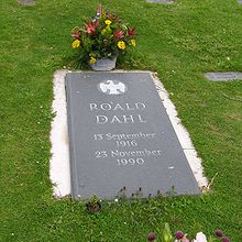 Dahl’s gravestone