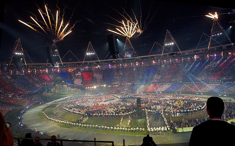 Arkivo:2012 Olympics opening ceremony fireworks 1.jpg