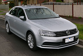 2015 Volkswagen Jetta (1B MY15) 118TSI Comfortline sedan (2015-08-07) 01.jpg