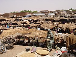Mercado em Abéché.
