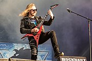 O guitarrista Anton Kabanen