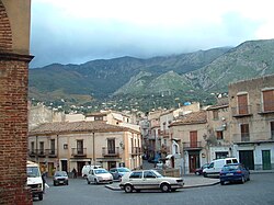 CastelbuonoCentro.JPG