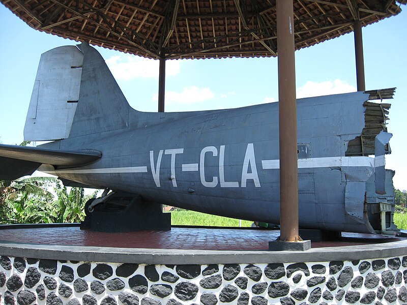 File:Dakota VT-CLA tail replica, Ngoto, Bantul.JPG