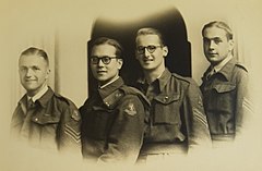 08 oktobert 1943 Danielson CT USA, Engelandvaarders op weg naar Australië. Martin Vollaerts, Henk Elfrink, Huib Herklots, Daan Otten