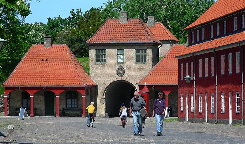 800px-Kastellet_Norgesporten_Copenhagen.jpg