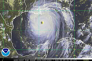 Hurrikaani Katrina lähestymässä Yhdysvaltain rannikkoa Meksikonlahdella 28. elokuuta