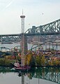 De uitkijktoren Orbite in La Ronde