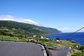 View of the coastal zone of Ribeira Seca, with the village of Lourais in the distance.