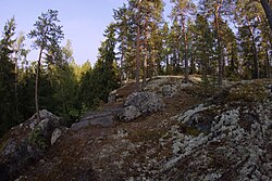 Unikkolinnan linnavuoren lakea